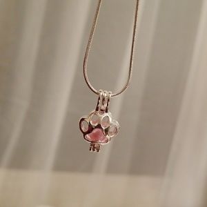 Paw charm pink pearl from FabuLegs